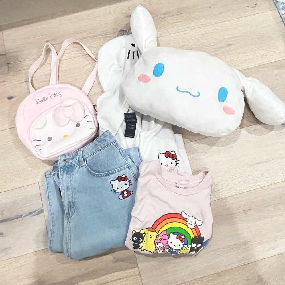 🤍HELLO KITTY BUNDLE🙀
